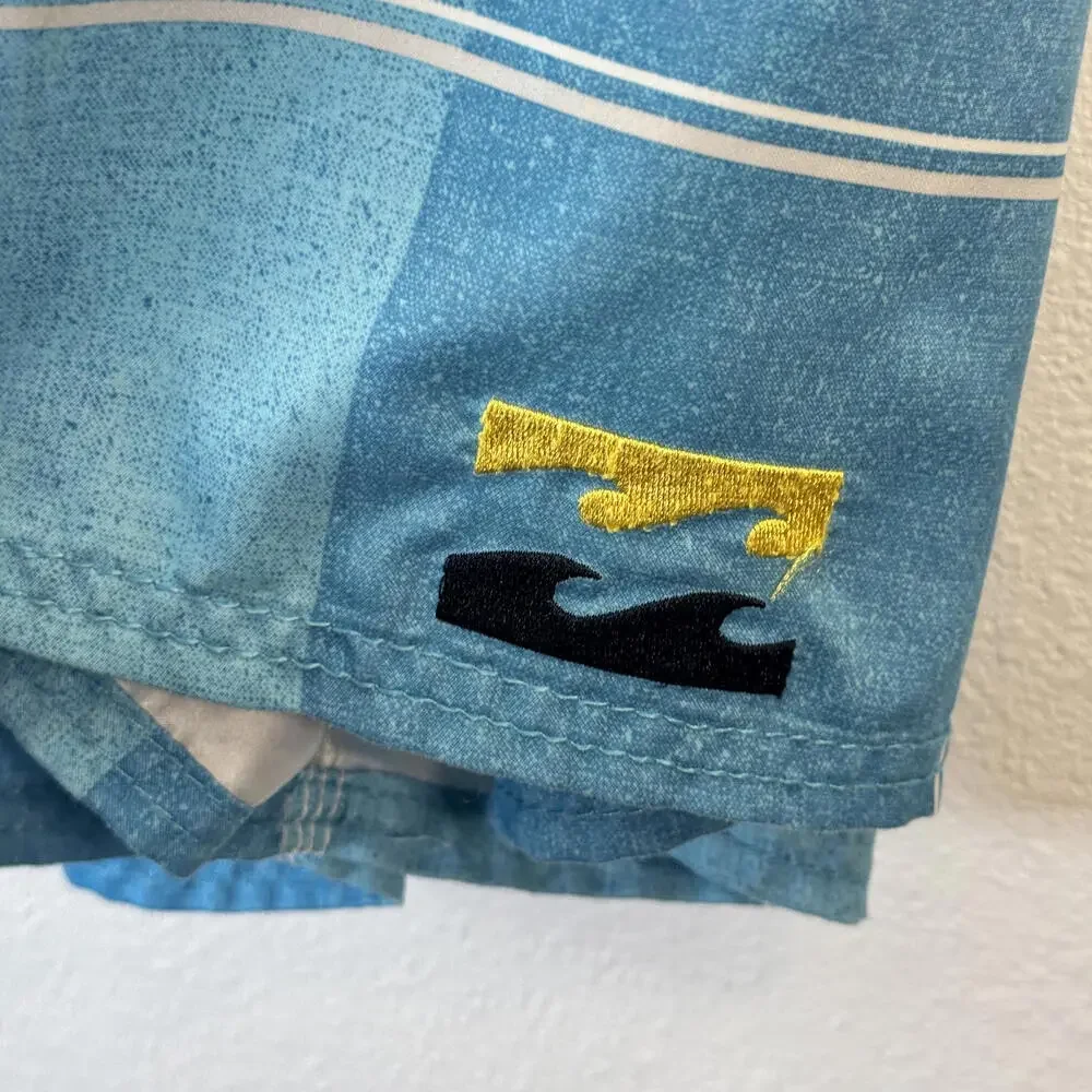 Billabong Men's Blue‎ Plaid Board Shorts Size 36